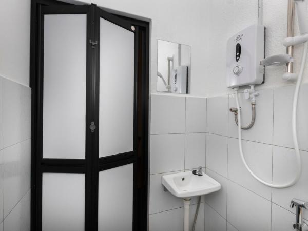 The Bahari Lodge @ Georgetown : photo 8 de la chambre chambre familiale avec salle de bains privative