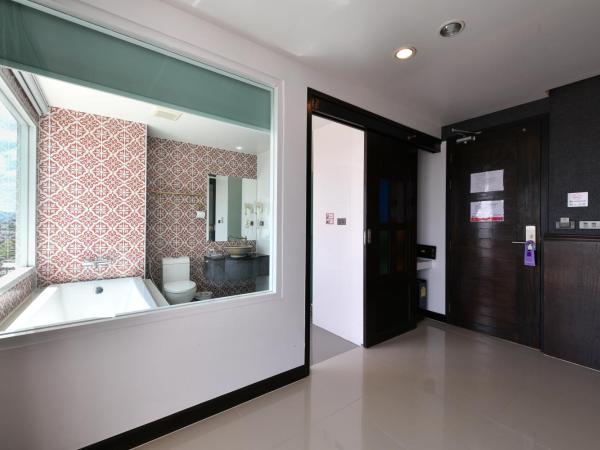 Grand Supicha City Hotel - SHA Plus : photo 6 de la chambre chambre double deluxe avec baignoire