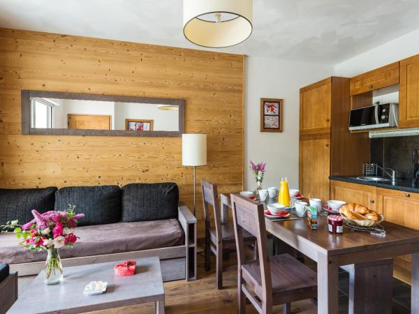 Lagrange Vacances Le Clos Saint Hilaire : photo 4 de la chambre appartement 1 chambre (4 adultes)