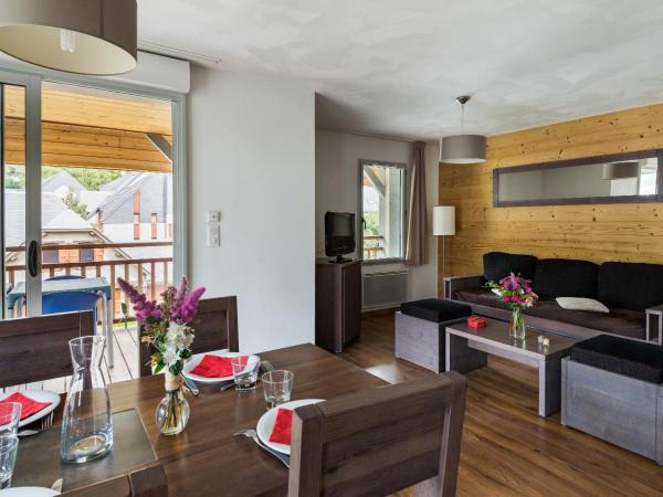 Lagrange Vacances Le Clos Saint Hilaire : photo 2 de la chambre appartement 1 chambre (4 adultes)