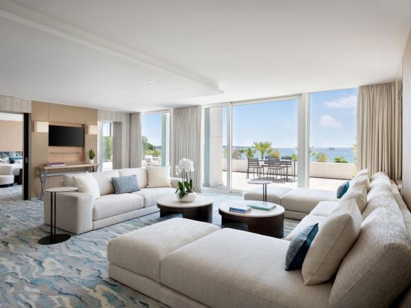 JW Marriott Cannes : photo 2 de la chambre suite vice-présidentielle avec terrasse - front de mer