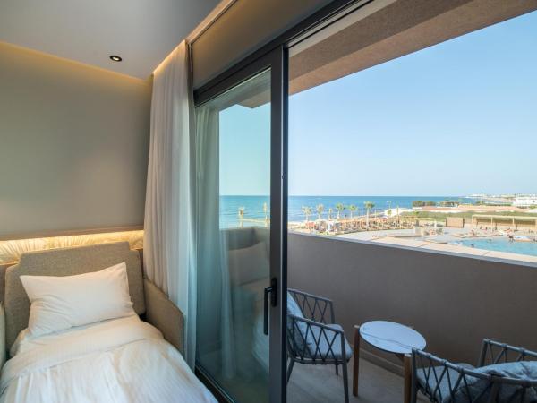 SENSEANA Sea Side Resort & Aquadventure : photo 10 de la chambre chambre double classique - vue sur mer