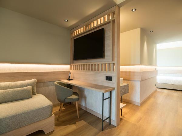 SENSEANA Sea Side Resort & Aquadventure : photo 10 de la chambre chambre familiale classique - vue sur jardin