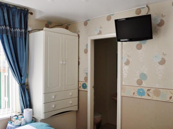 Cheers Hotel : photo 1 de la chambre chambre lits jumeaux spacieuse