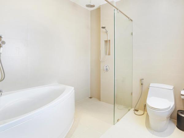 Grand Palazzo Hotel - SHA Extra Plus : photo 6 de la chambre suite familiale avec balcon