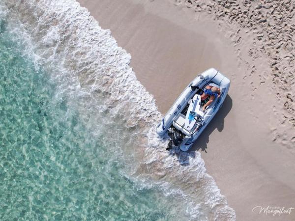 LUXE Crewed Catamaran, Sailing Mangofloat, Croatia : photo 3 de la chambre mobile home