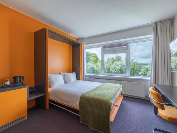 Amrâth Airport Hotel Rotterdam : photo 2 de la chambre chambre simple - front de mer 