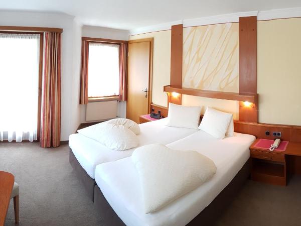 Soliva Hotel & Apartments : photo 2 de la chambre chambre double avec balcon