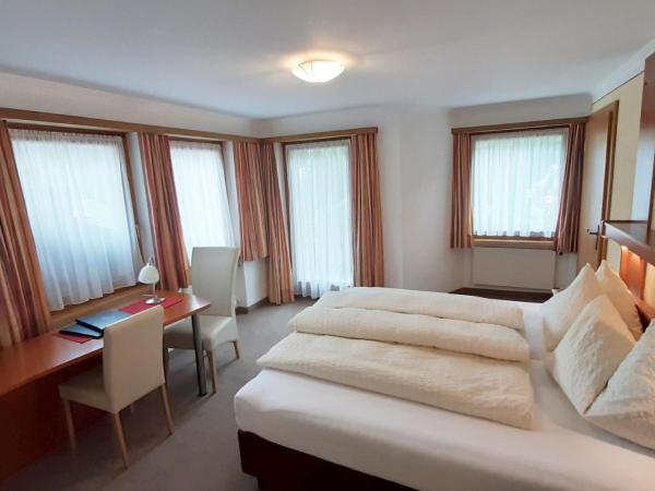 Soliva Hotel & Apartments : photo 4 de la chambre chambre double avec balcon