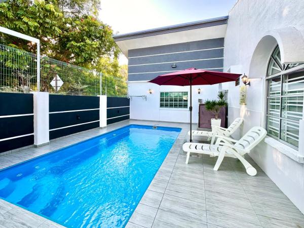 H&H 1 Guest House : photo 9 de la chambre villa avec piscine privée