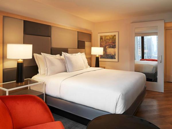 Hilton Grand Vacations Club Chicago Magnificent Mile : photo 1 de la chambre suite 1 chambre lit king-size avec canapé-lit