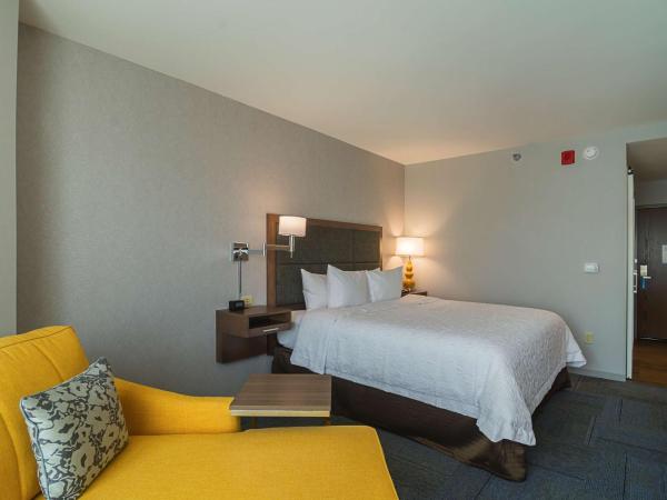 Hampton Inn Chicago North-Loyola Station, Il : photo 2 de la chambre chambre exécutive lit king-size - non-fumeurs
