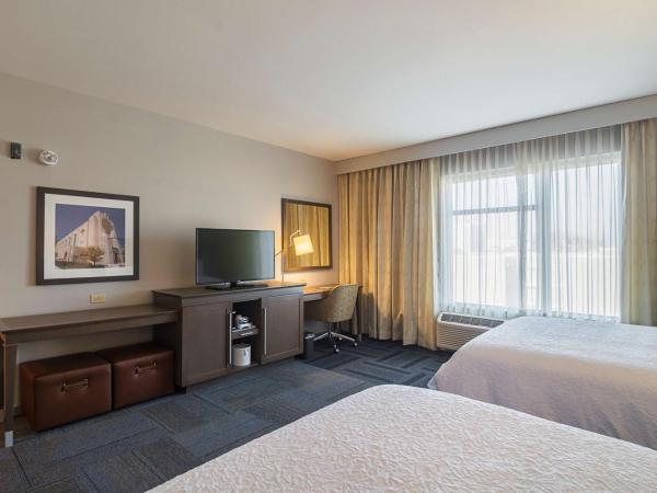 Hampton Inn Chicago North-Loyola Station, Il : photo 3 de la chambre chambre avec 2 lits queen-size - accessible aux personnes à mobilité réduite - non-fumeurs