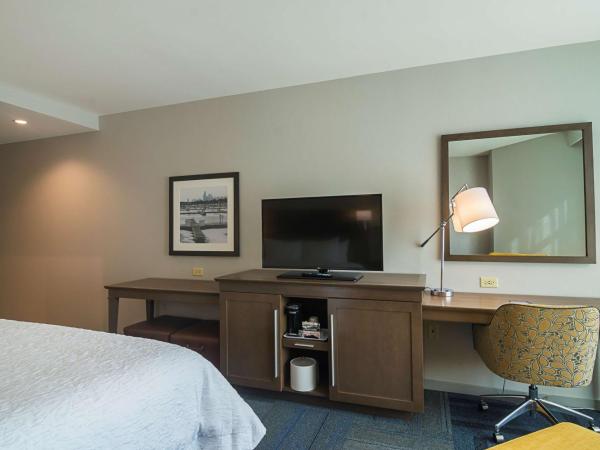 Hampton Inn Chicago North-Loyola Station, Il : photo 3 de la chambre chambre exécutive lit king-size - non-fumeurs