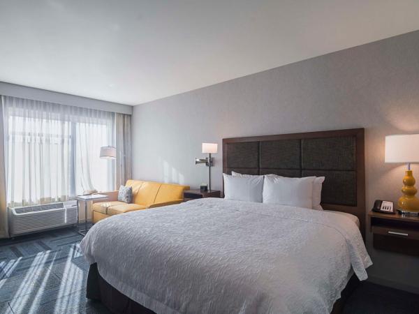 Hampton Inn Chicago North-Loyola Station, Il : photo 3 de la chambre chambre exécutive premium lit king-size - non-fumeurs