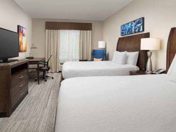 Hilton Garden Inn Charlotte Airport : photo 1 de la chambre chambre avec 2 grands lits queen-size 