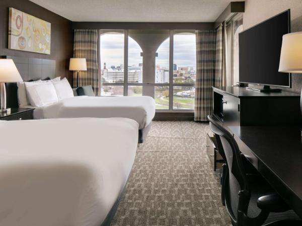 DoubleTree by Hilton Dallas Market Center : photo 5 de la chambre chambre double avec balcon - non-fumeurs