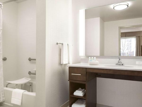 Homewood Suites By Hilton Arlington Rosslyn Key Bridge : photo 7 de la chambre king suite - mobility and hearing access/non-smoking