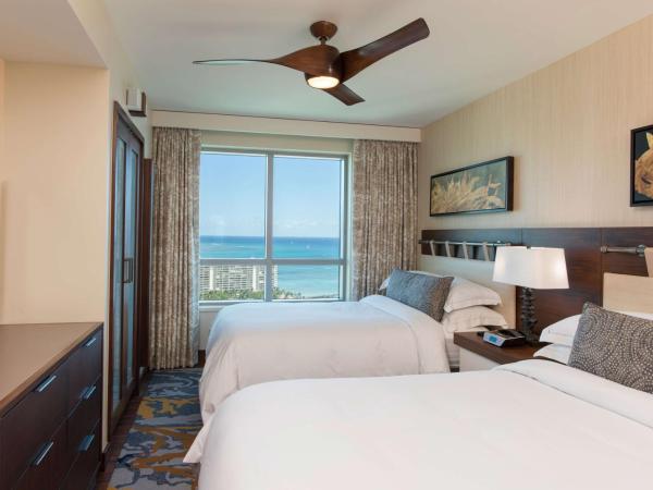 Hilton Grand Vacation Club The Grand Islander Waikiki Honolulu : photo 1 de la chambre suite 1 chambre de luxe avec 2 lits doubles - vue sur océan