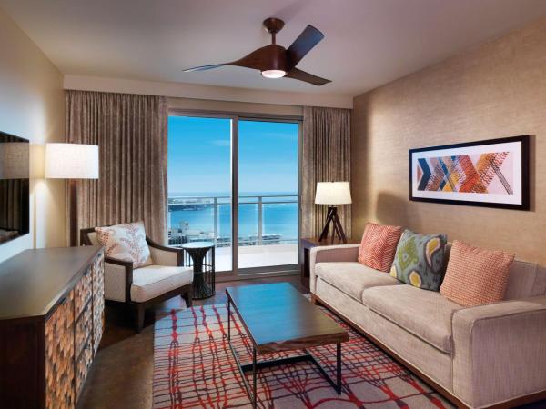 Hilton Grand Vacation Club The Grand Islander Waikiki Honolulu : photo 3 de la chambre suite 1 chambre avec 2 lits doubles - vue sur océan