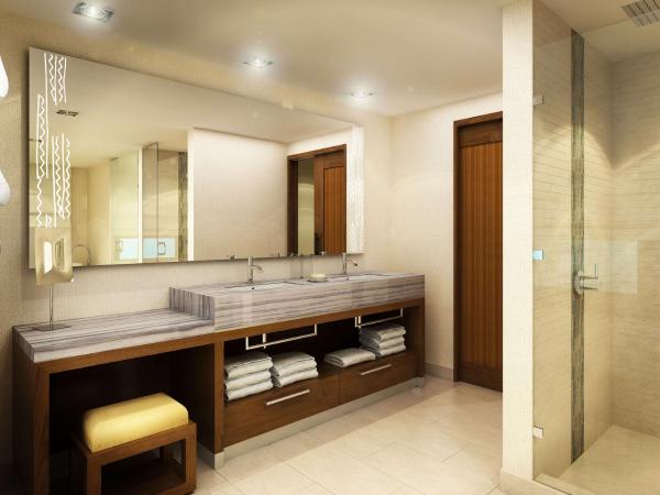 Hilton Grand Vacation Club The Grand Islander Waikiki Honolulu : photo 5 de la chambre suite penthouse 2 chambres - vue sur montagne