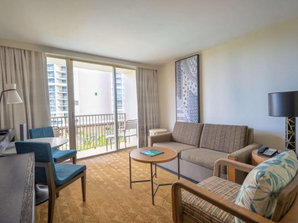 Embassy Suites by Hilton Waikiki Beach Walk : photo 4 de la chambre suite lit king-size