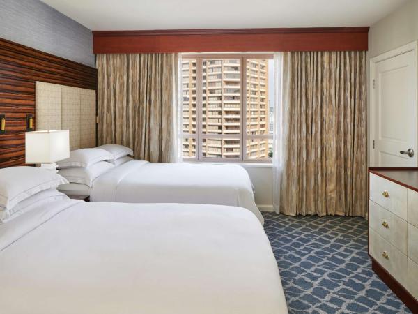 Hilton Grand Vacations Club Grand Waikikian Honolulu : photo 1 de la chambre suite double 1 chambre avec vue partielle sur océan - non-fumeurs