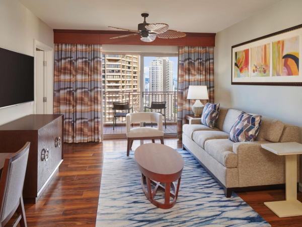 Hilton Grand Vacations Club Grand Waikikian Honolulu : photo 4 de la chambre suite double 1 chambre avec vue partielle sur océan - non-fumeurs