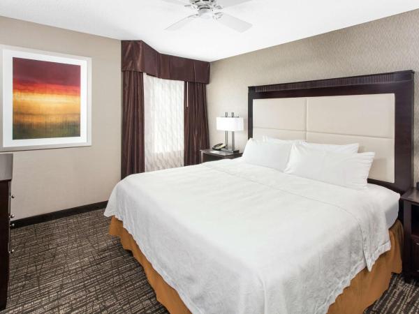 Homewood Suites by Hilton Indianapolis At The Crossing : photo 1 de la chambre suite 1 chambre lit king-size - non-fumeurs