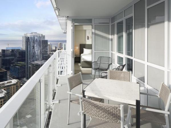 Level Seattle Downtown South Lake Union : photo 1 de la chambre executive two bedroom suite with office