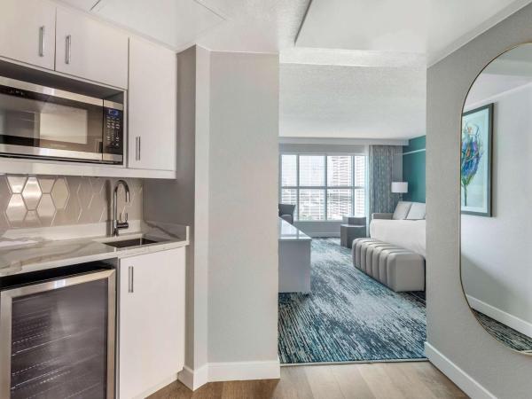 Hilton Grand Vacations Club Flamingo Las Vegas : photo 3 de la chambre studio lit king-size