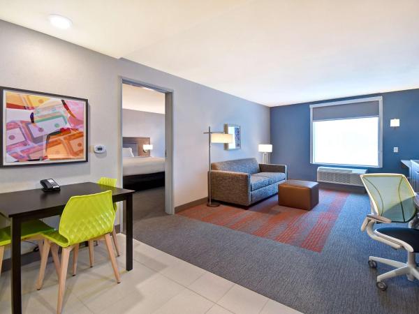 Home2 Suites by Hilton Las Vegas Convention Center - No Resort Fee : photo 4 de la chambre suite 1 chambre lit king-size - non-fumeurs