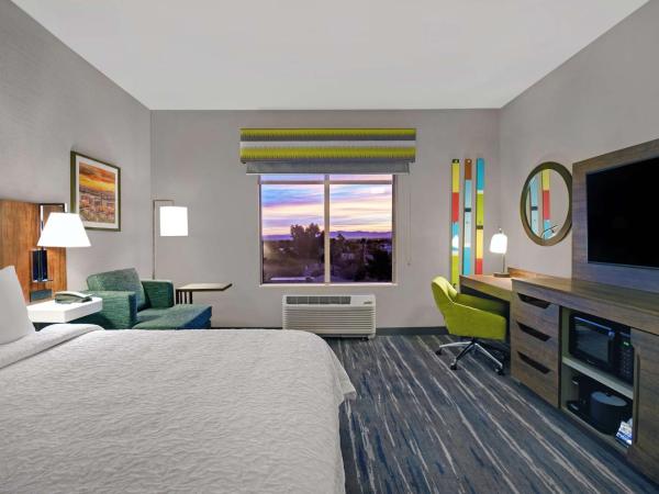 Hampton Inn Las Vegas Strip South, NV 89123 : photo 1 de la chambre chambre lit king-size