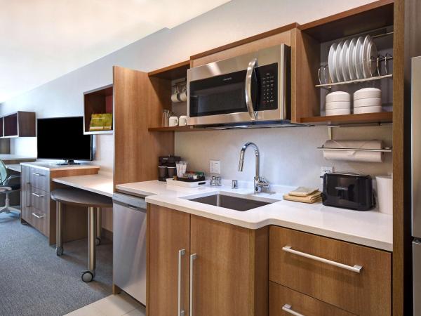 Home2 Suites by Hilton Las Vegas Convention Center - No Resort Fee : photo 4 de la chambre suite studio lit king-size - non-fumeurs