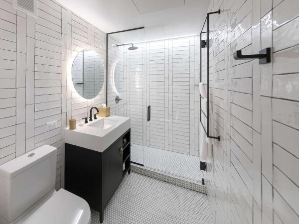 The Wayfarer Downtown LA, Tapestry Collection by Hilton : photo 5 de la chambre urban king room with skyline city view