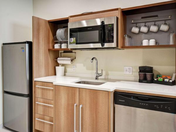 Home2 Suites By Hilton Columbus Downtown : photo 4 de la chambre studio lit queen-size - non-fumeurs