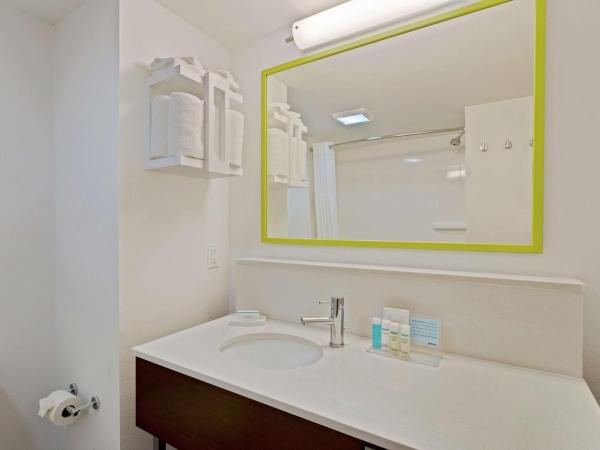 Hampton Inn & Suites Orlando International Drive North : photo 4 de la chambre chambre avec 2 grands lits queen-size 