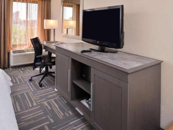 Hampton Inn Closest to Universal Orlando : photo 3 de la chambre chambre lit king-size - non-fumeurs