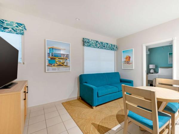 Hilton Vacation Club Crescent on South Beach Miami : photo 1 de la chambre suite 2 chambres avec 2 lits king-size et canapé-lit