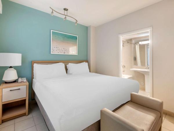 Hilton Vacation Club Crescent on South Beach Miami : photo 3 de la chambre suite 2 chambres avec 2 lits king-size et canapé-lit