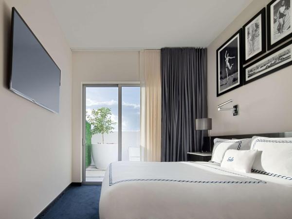Gale South Beach, Curio Collection By Hilton : photo 2 de la chambre chambres lit king-size avec terrasse