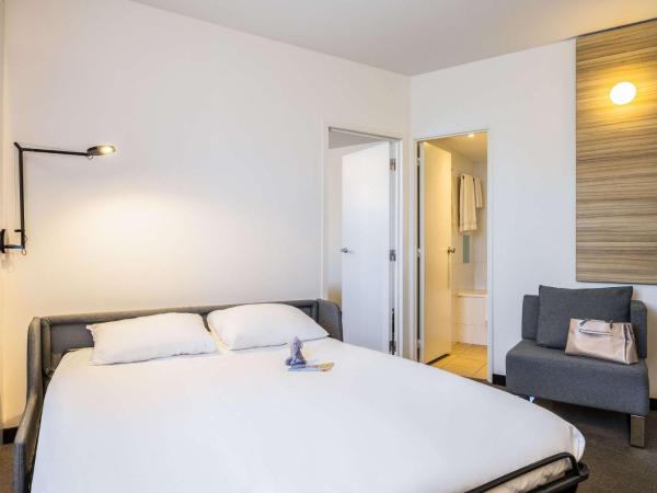 Hotel Novotel Brussels Off Grand Place : photo 1 de la chambre suite lit queen-size exécutive