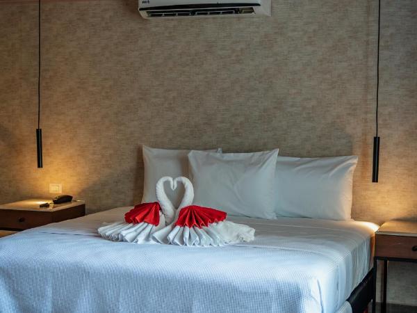 Hotel MID Project : photo 5 de la chambre suite avec jacuzzi