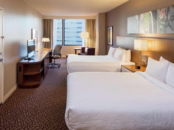 Hilton Garden Inn Downtown Dallas : photo 6 de la chambre chambre avec 2 grands lits queen-size