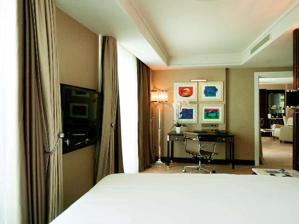 Radisson Blu Hotel Istanbul Pera : photo 5 de la chambre suite avec terrasse - vue sur corne d'or