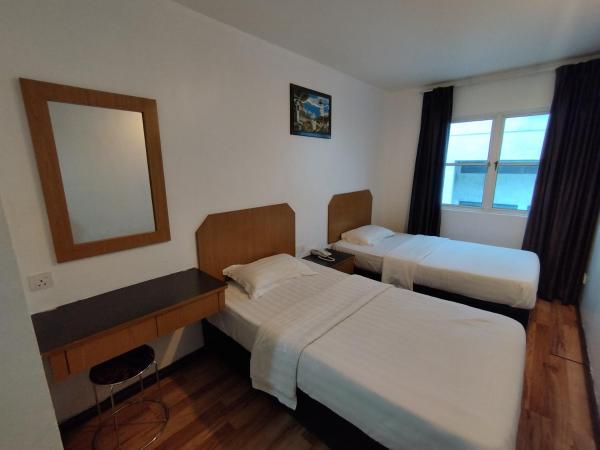 Marine Bay Hotel : photo 3 de la chambre chambre lits jumeaux standard