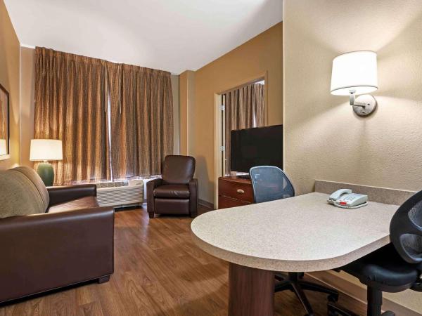 Extended Stay America Suites - Indianapolis - Airport - W Southern Ave : photo 2 de la chambre suite 1 chambre - non-fumeurs