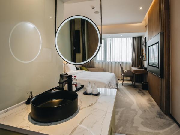 Orienwit Hotel-Free Shuttle Bus fir Canton Fair : photo 6 de la chambre chambre supérieure lit queen-size