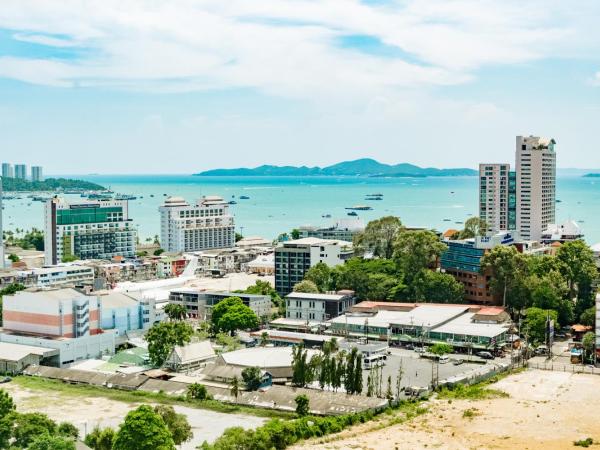 Grand Palazzo Hotel - SHA Extra Plus : photo 9 de la chambre suite familiale avec balcon