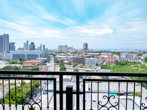 Grand Palazzo Hotel - SHA Extra Plus : photo 10 de la chambre suite familiale avec balcon
